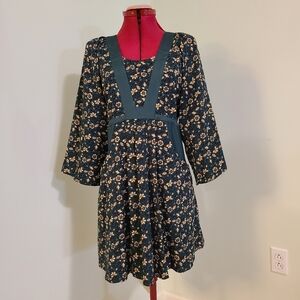 Entro Green Floral Long sleeve Dress
